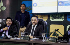 Vereadores durante sessão que aprovou projetos do presidente Max Fleury e de outros três parlamentares na Câmara de Araguaína.