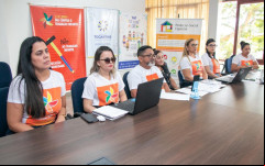  Técnicos da Setas orientam o pessoas e técnicos da Proteção Social Especial dos municípios