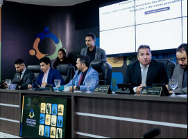 Dois projetos de autoria do presidente da Câmara, Max Fleury, foram aprovados. Um deles estabelece diretrizes para o combate ao preconceito e à discriminação relacionados à saúde mental em Araguaína.
