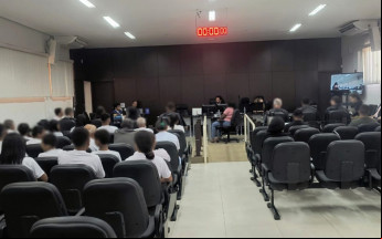 Após a decisão dos jurados, o juiz José Carlos Ferreira Machado, que presidiu o julgamento, fixou pena total de 39 anos e 5 meses de reclusão